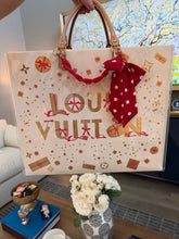 Load image into Gallery viewer, The Elle Handbag