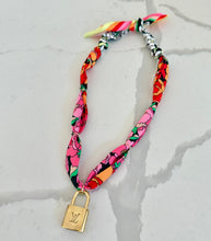 Load image into Gallery viewer, The Bella Necklace