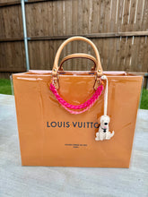 Load image into Gallery viewer, The Elle Handbag