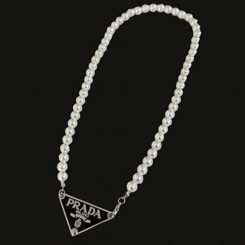 The Poppy Necklace