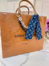 Load image into Gallery viewer, The Elle Handbag