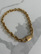 Load image into Gallery viewer, The Kris Necklace