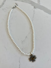 Load image into Gallery viewer, The Nora Necklace