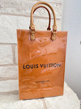 Load image into Gallery viewer, The Elle Handbag