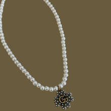 Load image into Gallery viewer, The Nora Necklace