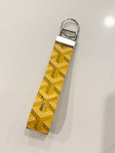 Load image into Gallery viewer, The Avery Keychain