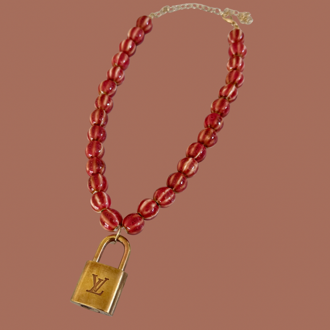The Elizabeth Necklace