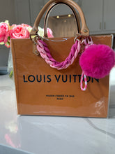Load image into Gallery viewer, The Elle Handbag