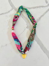 Load image into Gallery viewer, The Lilly Necklace