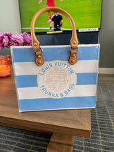 Load image into Gallery viewer, The Elle Handbag