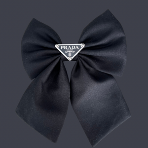 The Poppy Linen Bow