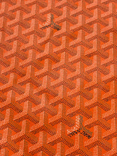 Load image into Gallery viewer, The Amanda Keychain