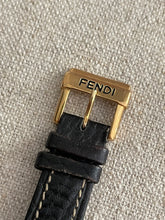 Load image into Gallery viewer, Vintage Leather Band Watch