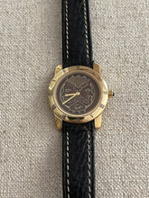 Load image into Gallery viewer, Vintage Leather Band Watch