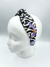 Load image into Gallery viewer, The Kate Knotted Headband - Floral Black &amp; White