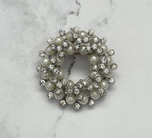 Load image into Gallery viewer, The Cecelia Brooch