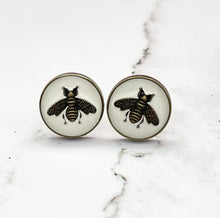 Load image into Gallery viewer, The Tammi Stud Earrings