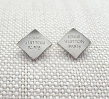 Load image into Gallery viewer, The Jackie Stud Earrings